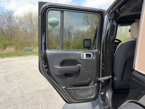 Used 2020 Jeep Wrangler Unlimited Sport AWD/4WD image 18