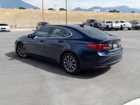 Used 2018 Acura TLX FWD image 5