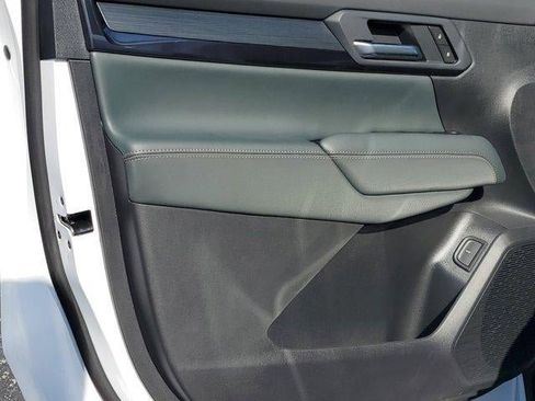 New 2026 GMC Terrain AT4 image 17