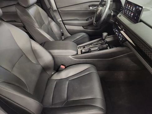 Used 2025 Honda Accord Sport image 3