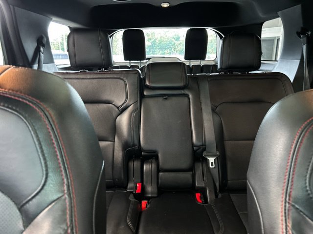 Used 2016 Ford Explorer Sport w/ Equipment Group 401A AWD/4WD image 40