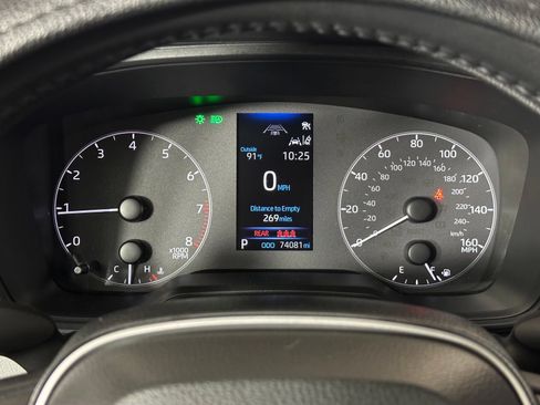 Used 2023 Toyota Corolla SE w/ SE Premium Package FWD image 11