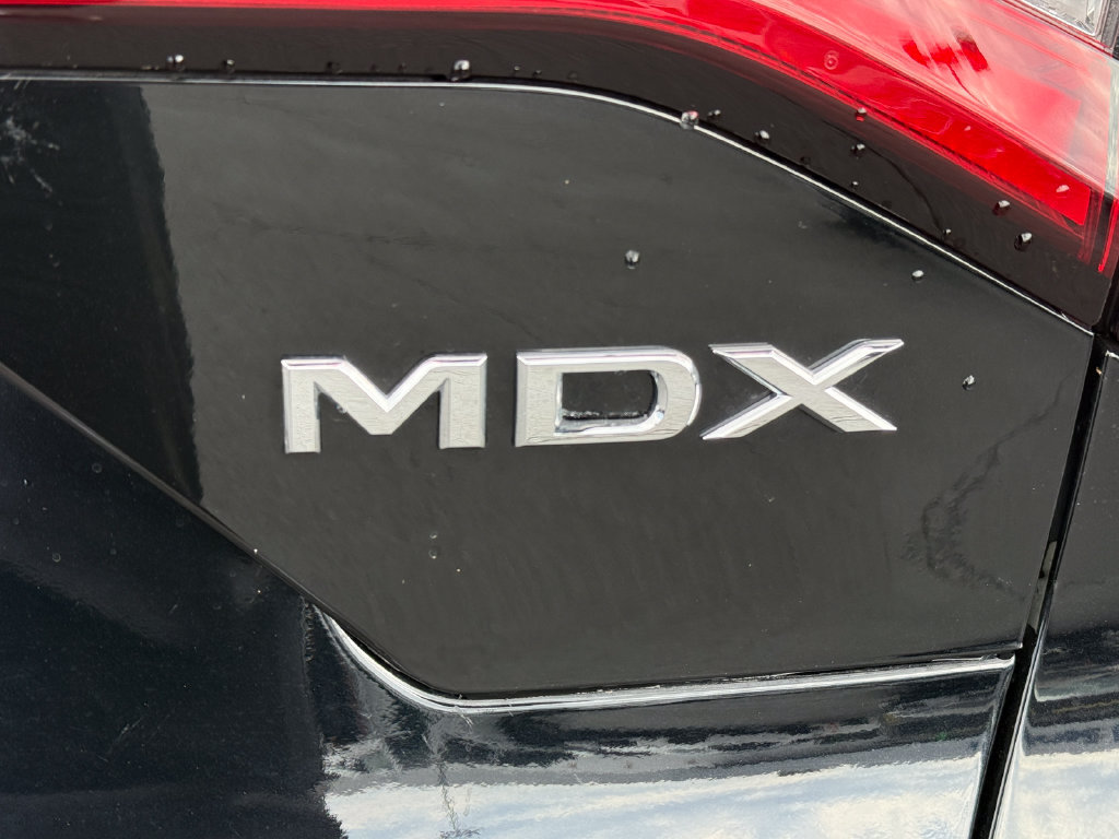 Used 2024 Acura MDX w/ Technology Package FWD image 11