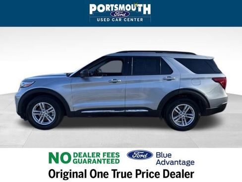 Certified 2022 Ford Explorer XLT w/ Equipment Group 202A image 2