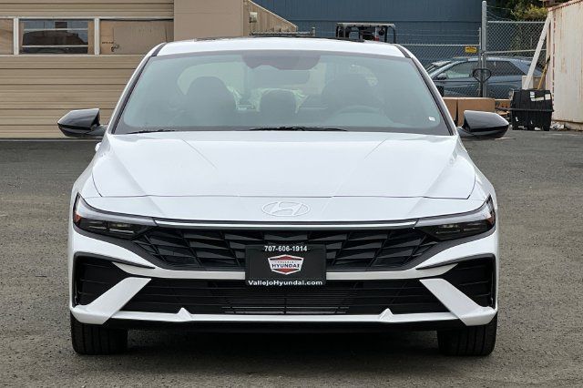 New 2026 Hyundai Elantra SEL Sport FWD image 3
