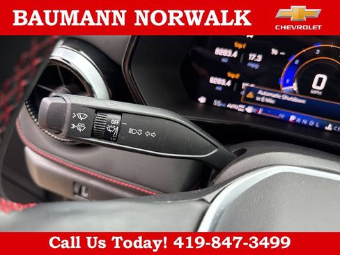 Used 2024 Chevrolet Colorado Z71 w/ Z71 Convenience Package 2 AWD/4WD image 11