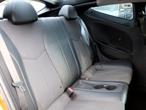 Used 2015 Hyundai Veloster w/ Option Group 03 image 35