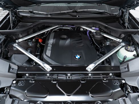 New 2026 BMW X7 xDrive40i w/ Executive Package image 9