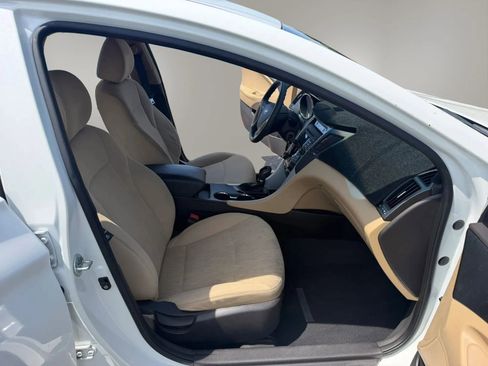 Used 2011 Hyundai Sonata GLS FWD image 14