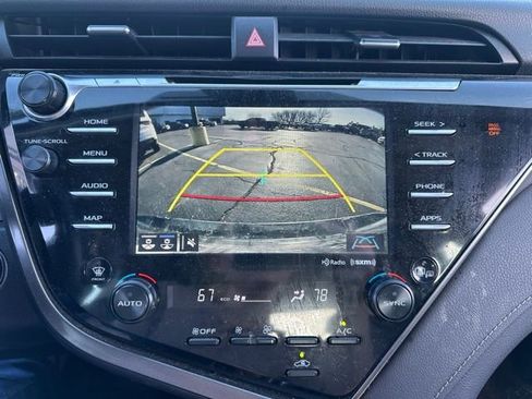 Used 2019 Toyota Camry XSE image 19