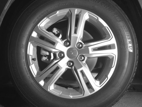 Used 2024 GMC Terrain SLE FWD image 12