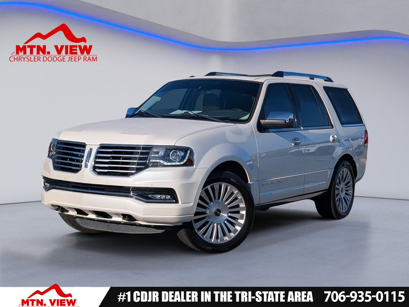 Used 2017 Lincoln Navigator Reserve AWD/4WD image 1