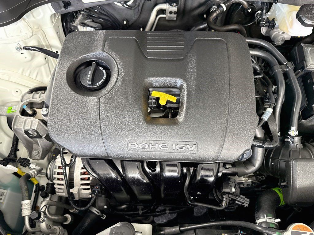Used 2025 Kia Soul LX FWD image 37