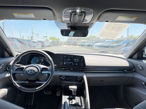 Used 2025 Hyundai Elantra Sport FWD image 20