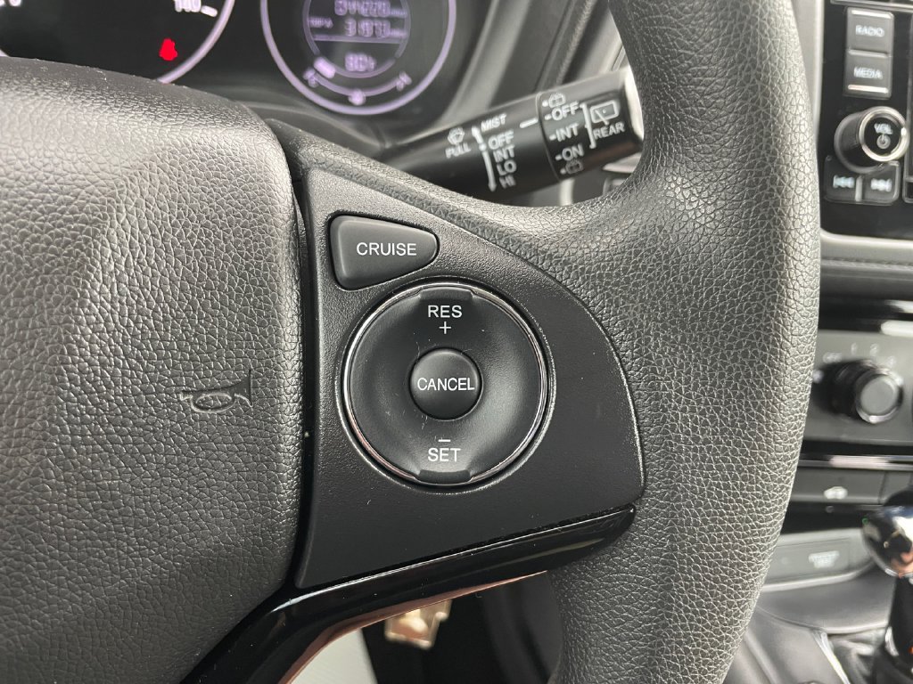 Used 2021 Honda HR-V LX image 23
