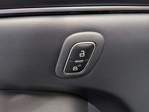 Used 2025 Ford Mustang Mach-E Select RWD image 14
