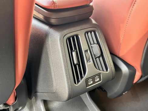 New 2026 BMW X2 xDrive28i w/ Technology Package image 31