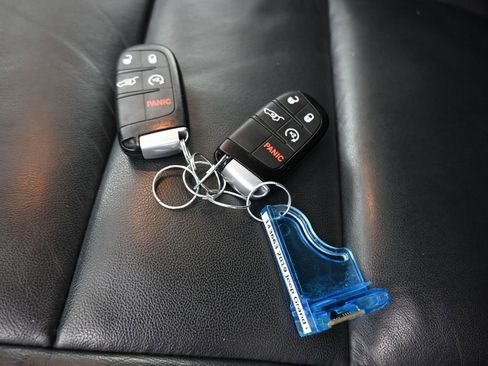 Used 2019 Jeep Grand Cherokee Limited image 57