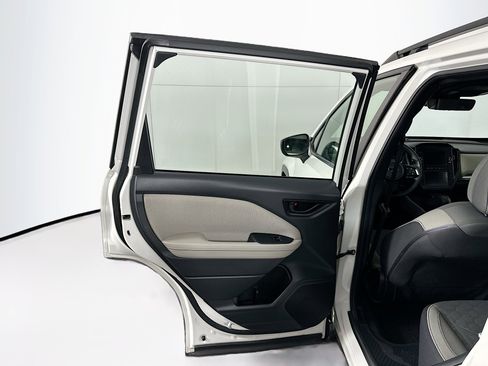 Used 2025 Subaru Forester image 24