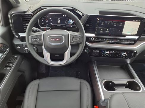 New 2025 GMC Sierra 2500 SLT w/ SLT Premium Package image 9