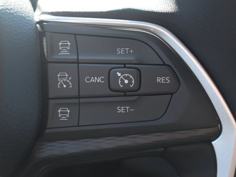 New 2025 Jeep Grand Cherokee L Altitude image 27