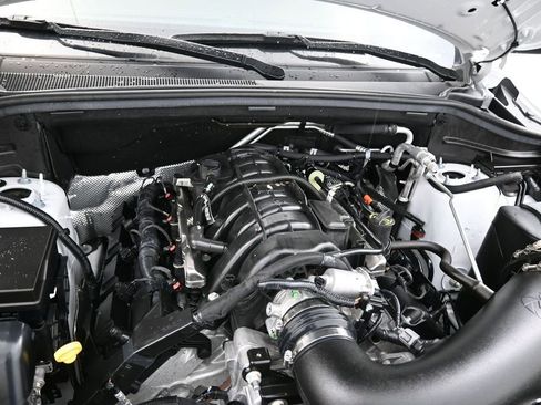 Used 2025 Dodge Durango R/T w/ Blacktop Package AWD/4WD image 16