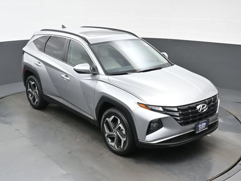 Certified 2024 Hyundai Tucson SEL w/ Convenience Package AWD/4WD image 40