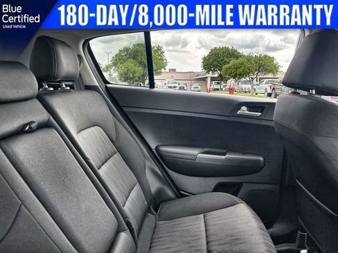 Used 2022 Kia Sportage LX AWD/4WD image 17