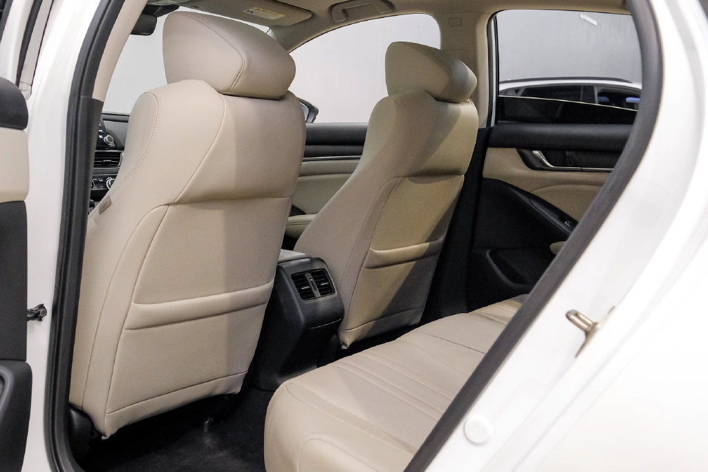 Used 2019 Honda Accord EX-L image 48