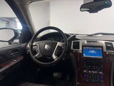 Used 2008 Cadillac Escalade EXT AWD/4WD image 42