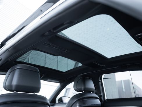 Certified 2022 Audi A8 L 3.0T w/ Executive Package image 31