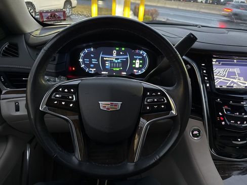 Used 2019 Cadillac Escalade Luxury image 41
