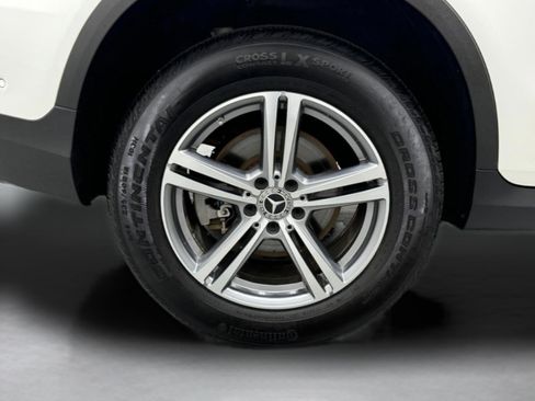 Used 2022 Mercedes-Benz GLC 300 4MATIC image 8