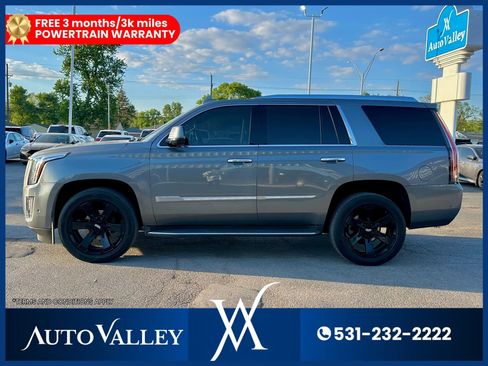 Used 2020 Cadillac Escalade Luxury AWD/4WD image 4