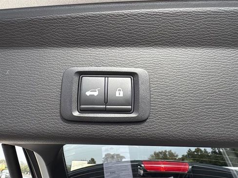 New 2026 Mitsubishi Outlander SE image 12