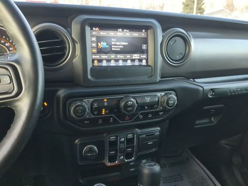 Used 2021 Jeep Wrangler Unlimited Sport image 25