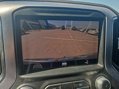 Used 2020 GMC Sierra 1500 SLT RWD image 21