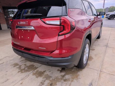 Used 2023 GMC Terrain SLE w/ Driver Convenience Package AWD/4WD image 8