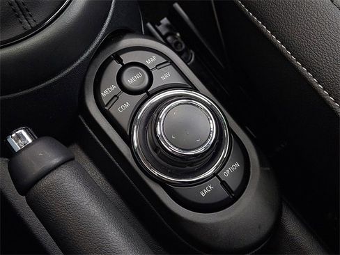 Used 2024 MINI Cooper S image 28