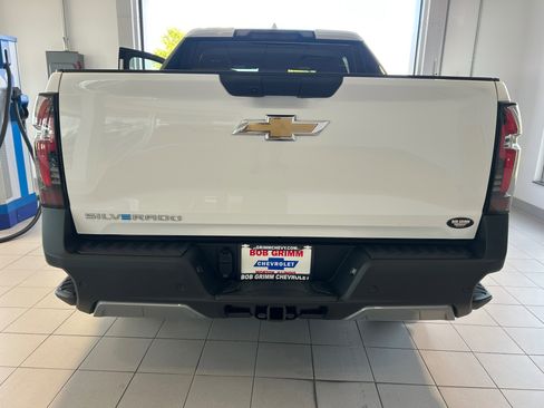 New 2026 Chevrolet Silverado EV LT image 6