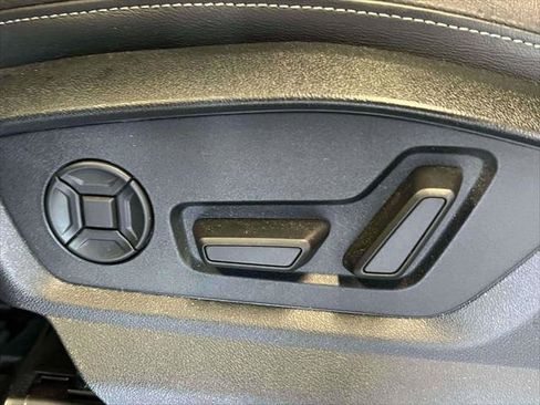 Used 2023 Audi Q8 Premium Plus w/ Premium Plus Package image 17