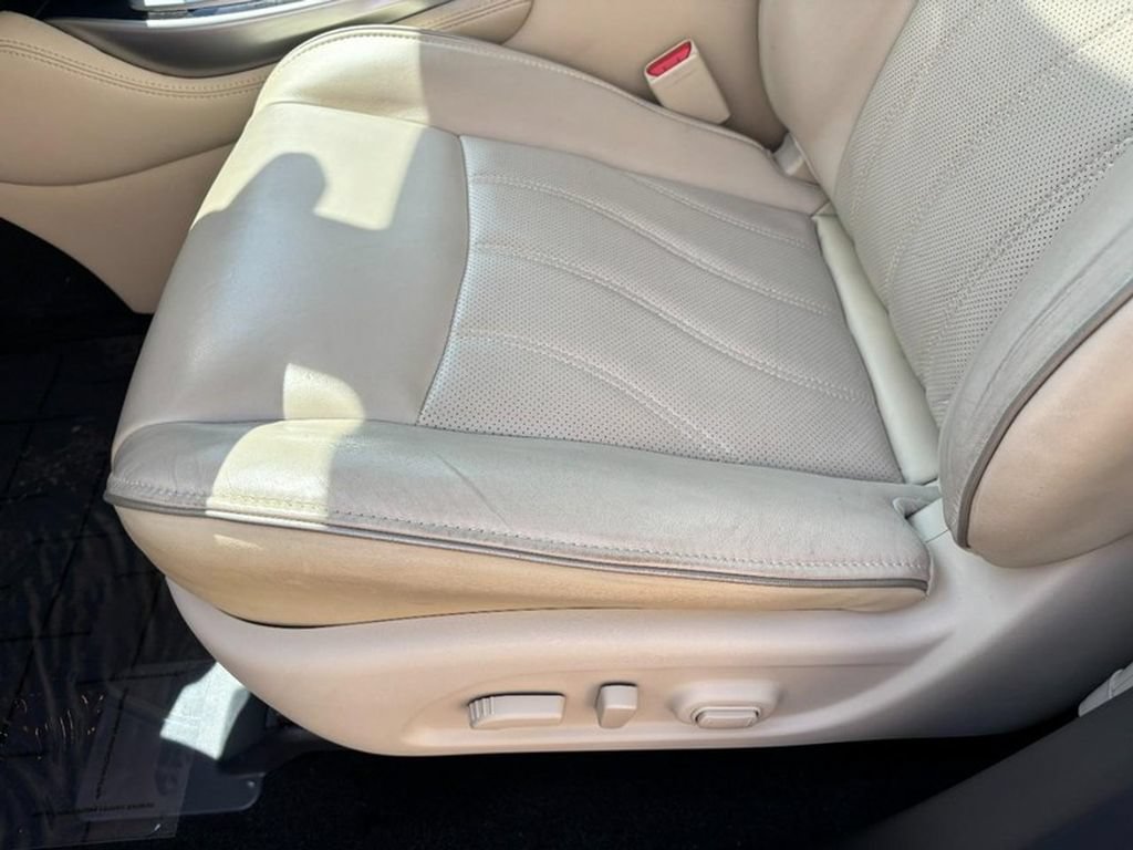 Used 2018 INFINITI QX60 Luxe w/ Premium Plus Package AWD/4WD image 19