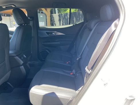 Used 2024 Chevrolet Equinox EV LT AWD/4WD image 16