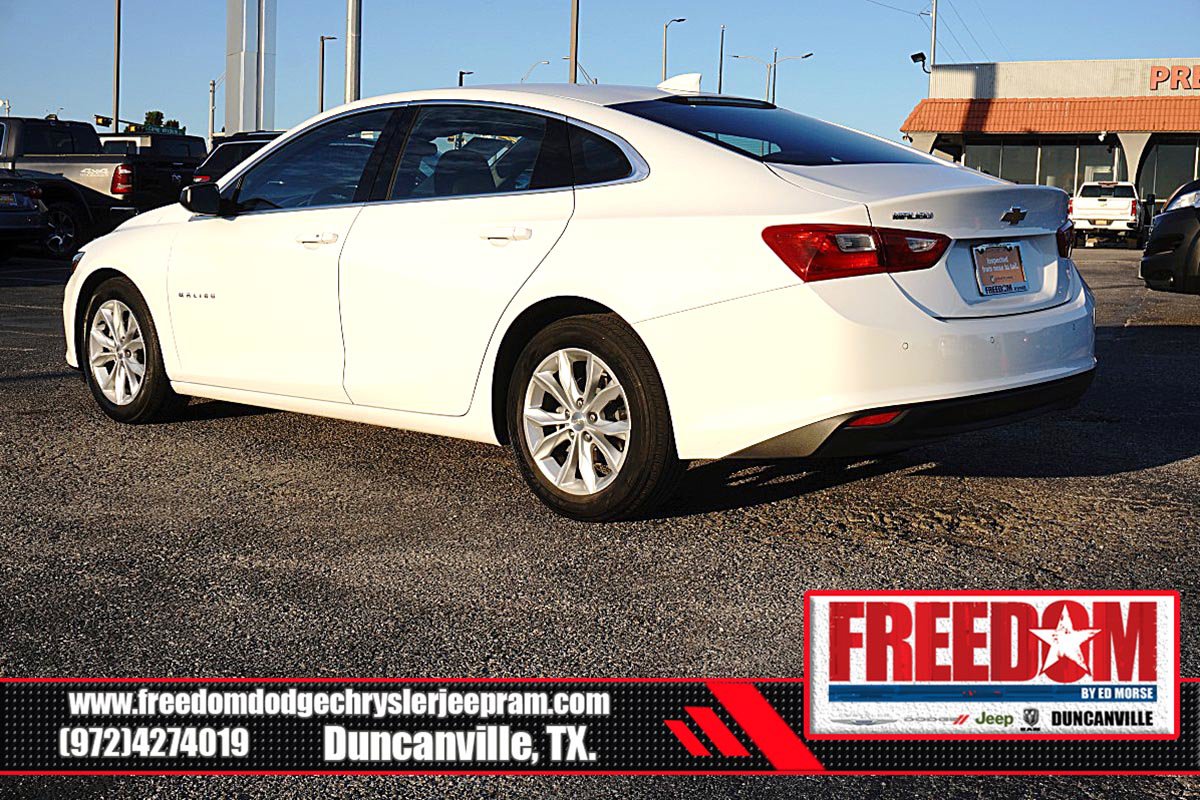 Used 2025 Chevrolet Malibu LT FWD image 3