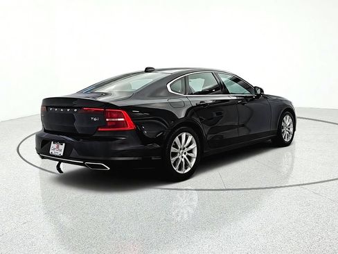 Used 2017 Volvo S90 T6 Momentum w/ Vision Package AWD/4WD image 6