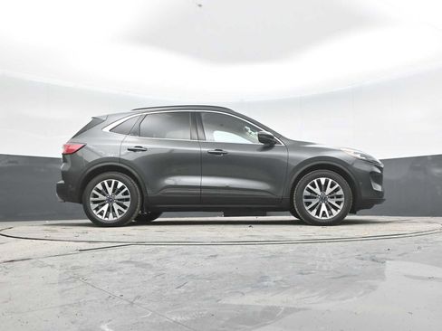 Used 2020 Ford Escape Titanium w/ Titanium Premium Package 2.0 image 30