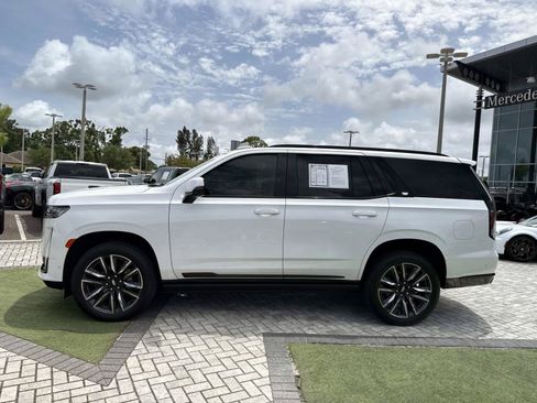 Used 2024 Cadillac Escalade Sport Platinum RWD image 3