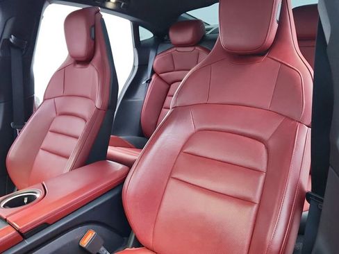 Used 2020 Porsche Taycan 4S w/ Premium Package image 15