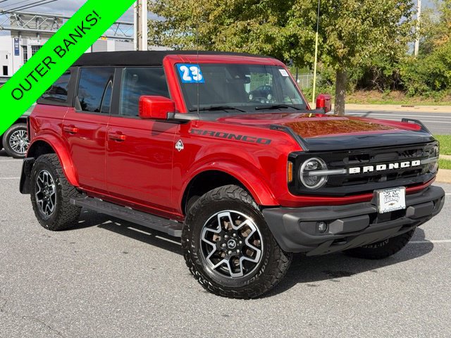 Used 2023 Ford Bronco Outer Banks AWD/4WD image 1