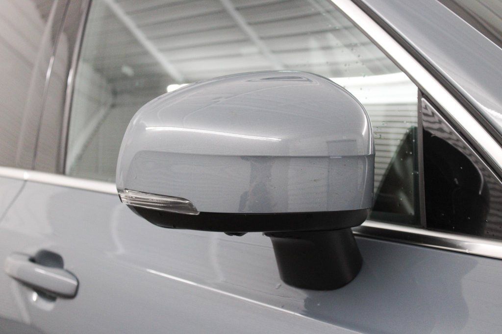Certified 2023 Volvo XC90 B6 Plus AWD/4WD image 13